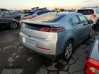✅ 2013 Chevrolet Volt • VIN: 1G1RD6E46DU130804 • Lot: 79694893. Wystawiony na Copart z przebiegiem 134 450 mil. Bezpłatny archiwum sprzedaży aukcyjnych z USA i szczegółowy raport historii pojazdu na DreamBid. Zdjęcie 3.