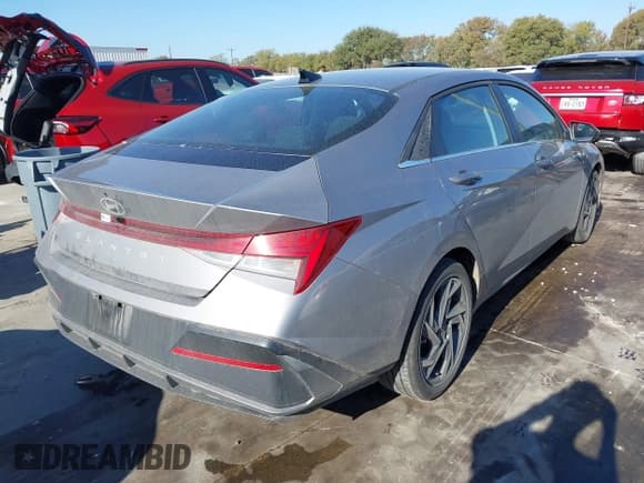 ✅ 2025 Hyundai Elantra SEL Convenience • VIN: KMHLS4DG2SU018819 • Лот: 43637520. Опубликован ранее на IAAI с пробегом 10 379 миль. Бесплатный доступ к архиву аукционных продаж из США и подробный отчёт об истории автомобиля на DreamBid. Изображение 4.