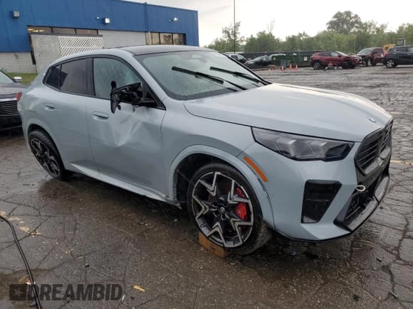 ✅ 2025 BMW X2 M35i • VIN: WBX83GM00S5125280 • Lot: 60338435. Listed on Copart with 2,863 mi. Free auction sales archive from the USA and detailed vehicle history report at DreamBid. Image 4.