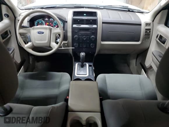 ✅ 2012 Ford Escape XLS • VIN: 1FMCU9C74CKB13856 • Lot: 72104265. Listed on Copart with 142,644 mi. Free auction sales archive from the USA and detailed vehicle history report at DreamBid. Image 8.