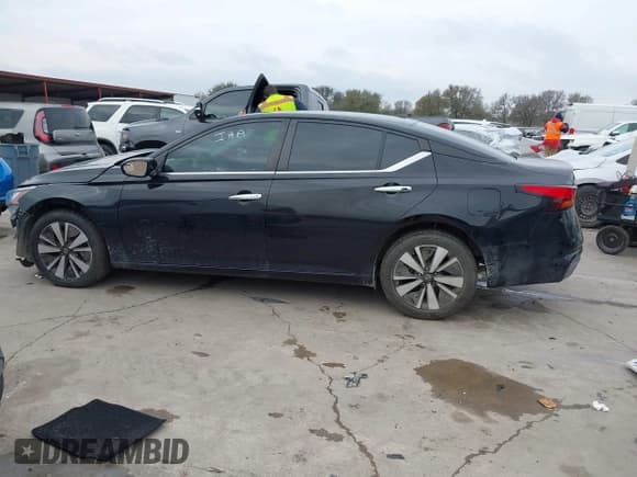 ✅ 2021 Nissan Altima SV • VIN: 1N4BL4DV3MN358009 • Lot: 43842006. Wystawiony na IAAI z przebiegiem 128 455 mil. Bezpłatny archiwum sprzedaży aukcyjnych z USA i szczegółowy raport historii pojazdu na DreamBid. Zdjęcie 15.
