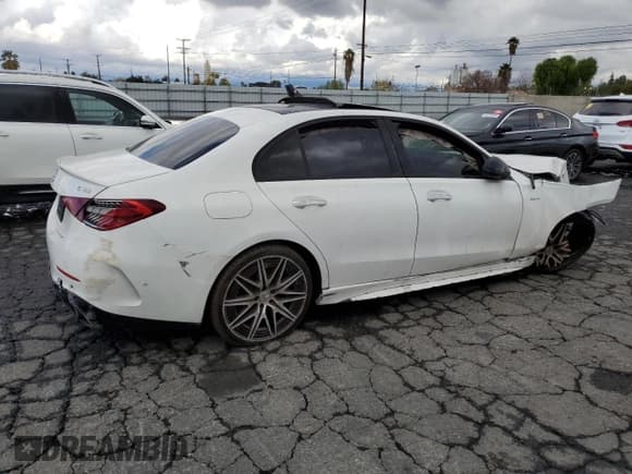 ✅ 2023 Mercedes-Benz C 43 AMG • VIN: W1KAF8HB3PR105182 • Lot: 44215215. Wystawiony na Copart z przebiegiem Nie podano. Bezpłatny archiwum sprzedaży aukcyjnych z USA i szczegółowy raport historii pojazdu na DreamBid. Zdjęcie 3.