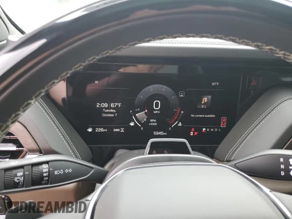 ✅ 2025 GMC Yukon • VIN: 1GKS2ERL2SR277071 • Lot: 85872295. Wystawiony na Copart z przebiegiem 5 945 mil. Bezpłatny archiwum sprzedaży aukcyjnych z USA i szczegółowy raport historii pojazdu na DreamBid. Zdjęcie 9.