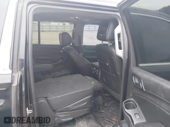 ✅ 2015 GMC Yukon XL SLT • VIN: 1GKS1HKC7FR645636 • Lot: 42093086. Wystawiony na IAAI z przebiegiem 206 189 mil. Bezpłatny archiwum sprzedaży aukcyjnych z USA i szczegółowy raport historii pojazdu na DreamBid. Zdjęcie 8.