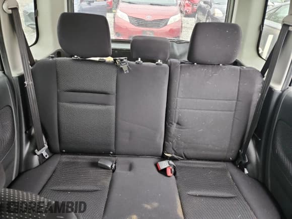 ✅ 2005 Scion xB • VIN: JTLKT324754004620 • Lot: 92168245. Wystawiony na Copart z przebiegiem 167 091 mil. Bezpłatny archiwum sprzedaży aukcyjnych z USA i szczegółowy raport historii pojazdu na DreamBid. Zdjęcie 10.