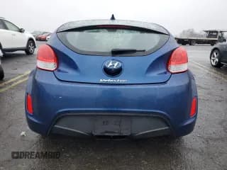 ✅ 2017 Hyundai Veloster • VIN: KMHTC6AD3HU310538 • Lot: 85477334. Wystawiony na Copart z przebiegiem 113 640 mil. Bezpłatny archiwum sprzedaży aukcyjnych z USA i szczegółowy raport historii pojazdu na DreamBid. Zdjęcie 6.