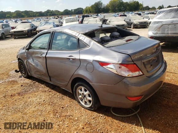 ✅ 2016 Hyundai Accent SE • VIN: KMHCT4AE0GU090643 • Лот: 68719463. Опубликован ранее на Copart с пробегом 192 543 миль. Бесплатный доступ к архиву аукционных продаж из США и подробный отчёт об истории автомобиля на DreamBid. Изображение 2.