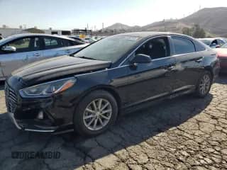 2018 Hyundai Sonata SE с VIN 5NPE24AF5JH689631, выставлен на аукционе Copart как лот 85552015 с пробегом 174 388 миль миль и Списание • Salvage title. История ставок и продаж доступна на DreamBid. Изображение 1.
