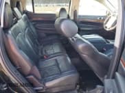 ✅ 2011 Lincoln MKT • VIN: 2LMHJ5AR2BBJ52616 • Лот: 88240185. Опубликован ранее на Copart с пробегом 154 388 миль. Бесплатный доступ к архиву аукционных продаж из США и подробный отчёт об истории автомобиля на DreamBid. Изображение 11.