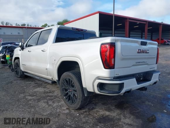 ✅ 2022 GMC Sierra 1500 Denali • VIN: 3GTU9FEL7NG149120 • Лот: 43424341. Опубликован ранее на IAAI с пробегом 60 515 миль. Бесплатный доступ к архиву аукционных продаж из США и подробный отчёт об истории автомобиля на DreamBid. Изображение 3.