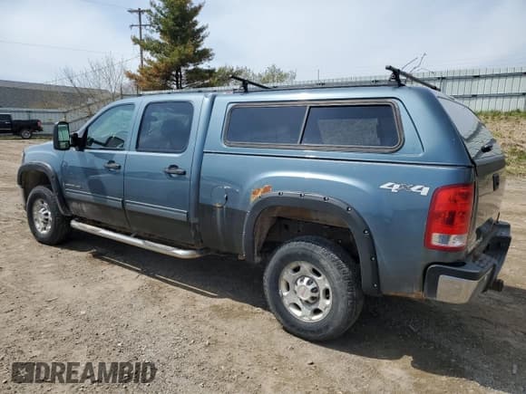 ✅ 2009 GMC Sierra 2500HD SLE • VIN: 1GTHK53K39F111983 • Lot: 53662085. Listed on Copart with 150,851 mi. Free auction sales archive from the USA and detailed vehicle history report at DreamBid. Image 2.