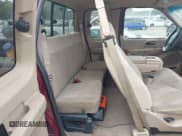 ✅ 1999 Ford F-150 XL • VIN: 1FTRX18L0XNA68853 • Lot: 43038865. Wystawiony na IAAI z przebiegiem 200 298 mil. Bezpłatny archiwum sprzedaży aukcyjnych z USA i szczegółowy raport historii pojazdu na DreamBid. Zdjęcie 8.