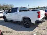 ✅ 2024 Chevrolet Silverado 1500 • VIN: 3GCUD4ED8RG351840 • Лот: 52728215. Опубликован ранее на Copart с пробегом Не указан. Бесплатный доступ к архиву аукционных продаж из США и подробный отчёт об истории автомобиля на DreamBid. Изображение 2.