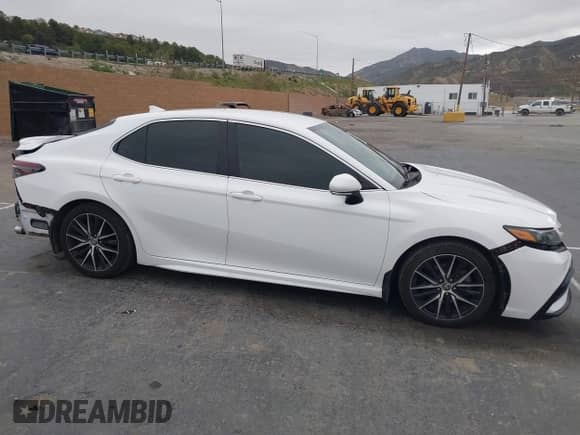 2023 Toyota Camry SE with VIN 4T1T11BK1PU077750, listed as a IAAI auction lot 42047470 with 51,015 mi miles and . Bid and sale history available at DreamBid. Image 13.