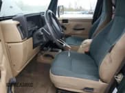 ✅ 2001 Jeep Wrangler Sahara • VIN: 1J4FA59S91P367362 • Lot: 90631415. Listed on Copart with 151,046 mi. Free auction sales archive from the USA and detailed vehicle history report at DreamBid. Image 7.