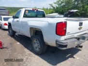 ✅ 2015 Chevrolet Silverado 2500HD Work Truck • VIN: 1GC0CUEG0FZ127484 • Lot: 42210539. Wystawiony na IAAI z przebiegiem 140 254 mil. Bezpłatny archiwum sprzedaży aukcyjnych z USA i szczegółowy raport historii pojazdu na DreamBid. Zdjęcie 3.