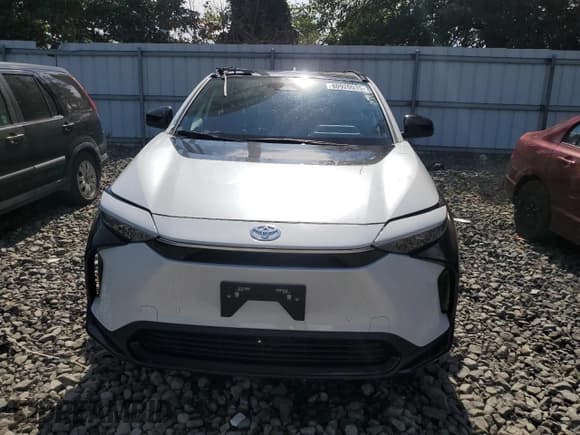 ✅ 2024 Toyota bZ4X XLE • VIN: JTMABACA1RA069117 • Lot: 80920035. Listed on Copart with 223 mi. Free auction sales archive from the USA and detailed vehicle history report at DreamBid. Image 5.