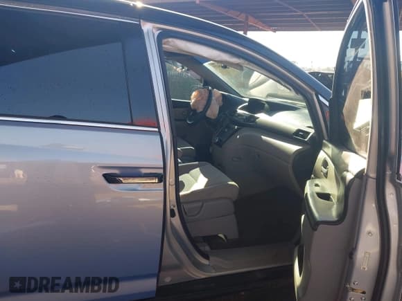 ✅ 2013 Honda Odyssey EX • VIN: 5FNRL5H44DB013859 • Lot: 43758677. Listed on IAAI with 161,538 mi. Free auction sales archive from the USA and detailed vehicle history report at DreamBid. Image 5.