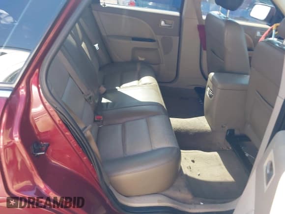 ✅ 2006 Mercury Montego Premier • VIN: 1MEFM42176G601402 • Lot: 43554980. Listed on IAAI with 123,659 mi. Free auction sales archive from the USA and detailed vehicle history report at DreamBid. Image 8.