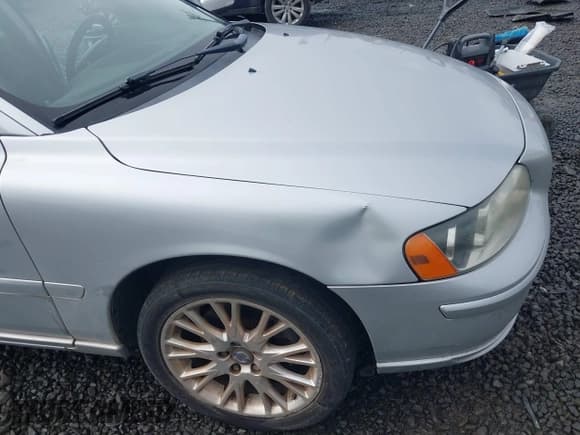 ✅ 2007 Volvo S60 2.4L Turbo • VIN: YV1RS547472608263 • Lot: 41713156. Wystawiony na IAAI z przebiegiem 188 430 mil. Bezpłatny archiwum sprzedaży aukcyjnych z USA i szczegółowy raport historii pojazdu na DreamBid. Zdjęcie 6.