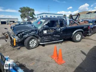 ✅ 2003 Chevrolet S-10 LS • VIN: 1GCCT19X238225553 • Лот: 81330915. Опубликован ранее на Copart с пробегом 113 539 миль. Бесплатный доступ к архиву аукционных продаж из США и подробный отчёт об истории автомобиля на DreamBid. Изображение 1.