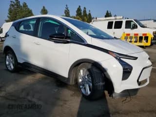 ✅ 2023 Chevrolet Bolt EV 1LT • VIN: 1G1FW6S00P4199975 • Lot: 76289774. Wystawiony na Copart z przebiegiem 8 063 mil. Bezpłatny archiwum sprzedaży aukcyjnych z USA i szczegółowy raport historii pojazdu na DreamBid. Zdjęcie 4.