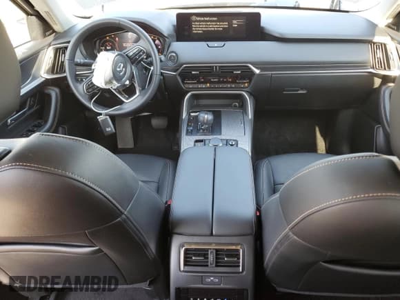 ✅ 2025 Mazda CX-70 Premium • VIN: JM3KJDHA6S1126152 • Lot: 85895485. Wystawiony na Copart z przebiegiem 5 747 mil. Bezpłatny archiwum sprzedaży aukcyjnych z USA i szczegółowy raport historii pojazdu na DreamBid. Zdjęcie 8.