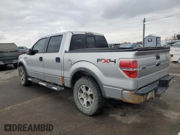 ✅ 2010 Ford F-150 XL • VIN: 1FTFW1EV5AFC24723 • Lot: 85431645. Listed on Copart with 185,752 mi. Free auction sales archive from the USA and detailed vehicle history report at DreamBid. Image 2.