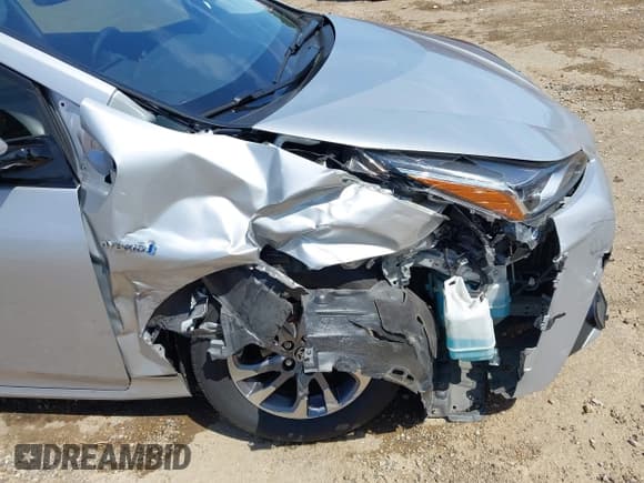 ✅ 2019 Toyota Prius L Eco • VIN: JTDKARFU8K3102460 • Lot: 43171346. Listed on IAAI with 71,434 mi. Free auction sales archive from the USA and detailed vehicle history report at DreamBid. Image 17.