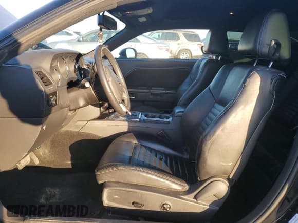 ✅ 2013 Dodge Challenger SXT • VIN: 2C3CDYAG3DH619905 • Lot: 41792435. Wystawiony na Copart z przebiegiem 121 516 mil. Bezpłatny archiwum sprzedaży aukcyjnych z USA i szczegółowy raport historii pojazdu na DreamBid. Zdjęcie 7.