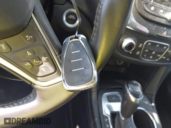 ✅ 2018 Chevrolet Equinox LT • VIN: 2GNAXSEV2J6169212 • Лот: 43319828. Опубликован ранее на IAAI с пробегом 131 853 миль. Бесплатный доступ к архиву аукционных продаж из США и подробный отчёт об истории автомобиля на DreamBid. Изображение 11.