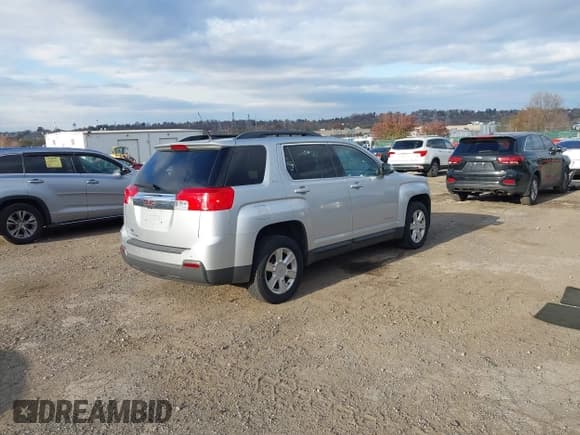 ✅ 2013 GMC Terrain SLT • VIN: 2GKALUEK0D6135896 • Лот: 43684171. Опубликован ранее на IAAI с пробегом 159 186 миль. Бесплатный доступ к архиву аукционных продаж из США и подробный отчёт об истории автомобиля на DreamBid. Изображение 4.