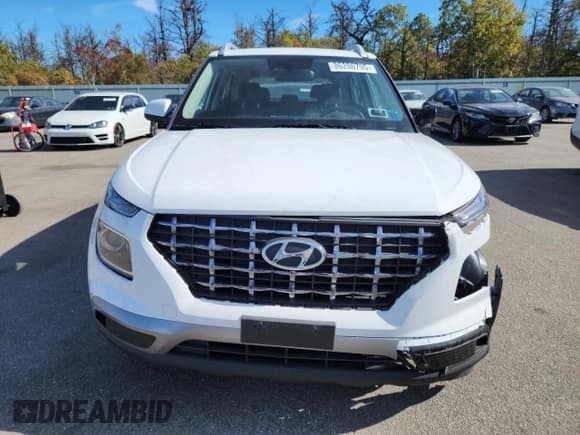 ✅ 2025 Hyundai Venue SEL • VIN: KMHRC8A3XSU346781 • Lot: 86280795. Listed on Copart with 10,134 mi. Free auction sales archive from the USA and detailed vehicle history report at DreamBid. Image 5.