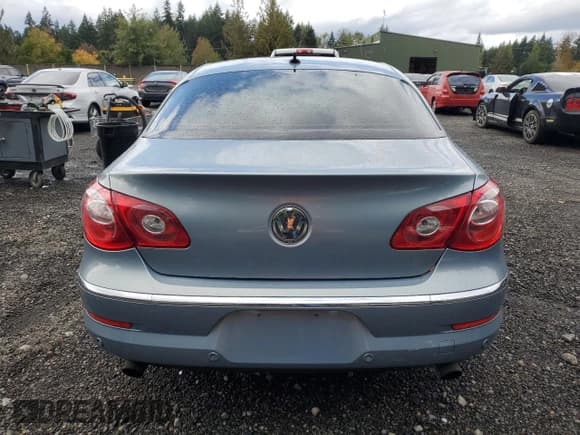 ✅ 2009 Volkswagen CC 4Motion • VIN: WVWGU73C39E517729 • Лот: 84963835. Опубликован ранее на Copart с пробегом 162 520 миль. Бесплатный доступ к архиву аукционных продаж из США и подробный отчёт об истории автомобиля на DreamBid. Изображение 6.