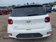 ✅ 2022 Hyundai Venue SEL • VIN: KMHRC8A34NU192850 • Lot: 43244417. Wystawiony na IAAI z przebiegiem 14 585 mil. Bezpłatny archiwum sprzedaży aukcyjnych z USA i szczegółowy raport historii pojazdu na DreamBid. Zdjęcie 16.