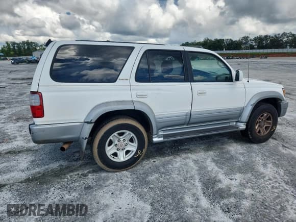 ✅ 1999 Toyota 4Runner Limited • VIN: JT3GN87R9X0093375 • Lot: 68922635. Wystawiony na Copart z przebiegiem 238 825 mil. Bezpłatny archiwum sprzedaży aukcyjnych z USA i szczegółowy raport historii pojazdu na DreamBid. Zdjęcie 3.