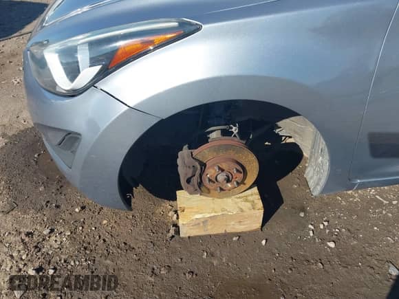 2016 Hyundai Elantra SE z VIN 5NPDH4AE9GH678092, wystawiony jako IAAI lot #43339316 z przebiegiem Nie podano mil oraz . Historia ofert i sprzedaży dostępna na DreamBid. Obrazek 17.