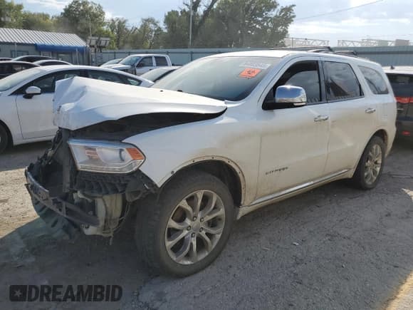 ✅ 2016 Dodge Durango Citadel • VIN: 1C4SDJET2GC413102 • Lot: 84803545. Wystawiony na Copart z przebiegiem Nie podano. Bezpłatny archiwum sprzedaży aukcyjnych z USA i szczegółowy raport historii pojazdu na DreamBid. Zdjęcie 1.