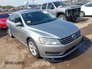 ✅ 2012 Volkswagen Passat SE • VIN: 1VWBH7A38CC106344 • Lot: 43386730. Wystawiony na IAAI z przebiegiem 194 257 mil. Bezpłatny archiwum sprzedaży aukcyjnych z USA i szczegółowy raport historii pojazdu na DreamBid. Zdjęcie 1.