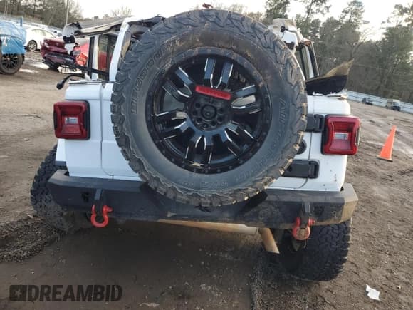 ✅ 2021 Jeep Wrangler Unlimited Rubicon • VIN: 1C4HJXFG1MW759580 • Lot: 42526775. Listed on Copart with Not provided. Free auction sales archive from the USA and detailed vehicle history report at DreamBid. Image 6.