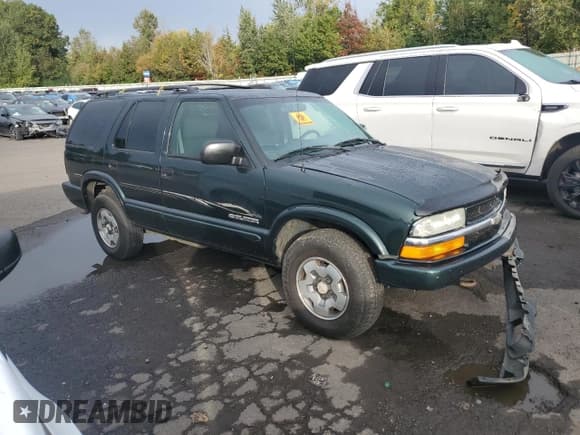 ✅ 2003 Chevrolet Blazer LS • VIN: 1GNDT13X43K162107 • Lot: 74463044. Wystawiony na Copart z przebiegiem 203 004 mil. Bezpłatny archiwum sprzedaży aukcyjnych z USA i szczegółowy raport historii pojazdu na DreamBid. Zdjęcie 4.