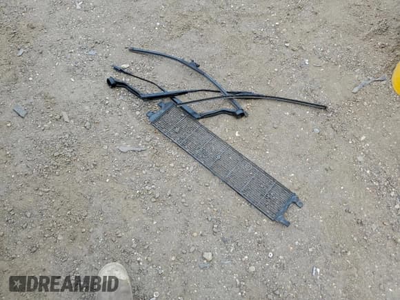 ✅ 2019 Ford Escape SEL • VIN: 1FMCU0HD3KUA01918 • Lot: 93984035. Wystawiony na Copart z przebiegiem 174 224 mil. Bezpłatny archiwum sprzedaży aukcyjnych z USA i szczegółowy raport historii pojazdu na DreamBid. Zdjęcie 13.