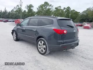 ✅ 2010 Chevrolet Traverse LTZ • VIN: 1GNLVHED9AS118263 • Lot: 43365766. Wystawiony na IAAI z przebiegiem 105 854 mil. Bezpłatny archiwum sprzedaży aukcyjnych z USA i szczegółowy raport historii pojazdu na DreamBid. Zdjęcie 3.