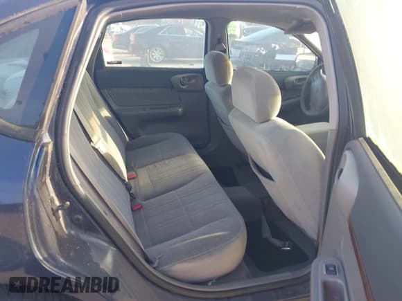 ✅ 2000 Chevrolet Impala • VIN: 2G1WF52E9Y9127466 • Lot: 43885855. Wystawiony na IAAI z przebiegiem Nie podano. Bezpłatny archiwum sprzedaży aukcyjnych z USA i szczegółowy raport historii pojazdu na DreamBid. Zdjęcie 8.