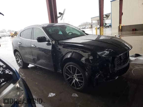 ✅ 2017 Maserati Levante S • VIN: ZN661YUL5HX210315 • Лот: 73402922. Опубликован ранее на Copart с пробегом 44 637 миль. Бесплатный доступ к архиву аукционных продаж из США и подробный отчёт об истории автомобиля на DreamBid. Изображение 4.