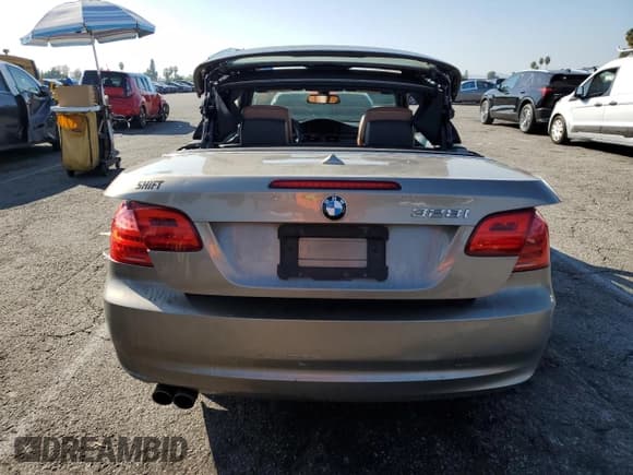 ✅ 2011 BMW 3 Series 328i • VIN: WBADW7C58BE727597 • Lot: 89929995. Wystawiony na Copart z przebiegiem 136 758 mil. Bezpłatny archiwum sprzedaży aukcyjnych z USA i szczegółowy raport historii pojazdu na DreamBid. Zdjęcie 6.