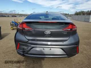 2020 Hyundai Ioniq SE с VIN KMHC75LC6LU197910, выставлен на аукционе Copart как лот 77349304 с пробегом 97 198 миль миль и Списание • Salvage title. История ставок и продаж доступна на DreamBid. Изображение 6.