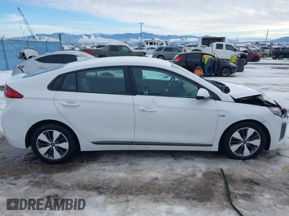 ✅ 2019 Hyundai Ioniq • VIN: KMHC65LD6KU139239 • Lot: 41288750. Wystawiony na IAAI z przebiegiem 157 298 mil. Bezpłatny archiwum sprzedaży aukcyjnych z USA i szczegółowy raport historii pojazdu na DreamBid. Zdjęcie 14.