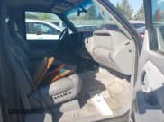 ✅ 1999 Chevrolet Suburban • VIN: 3GNFK16R9XG147947 • Lot: 43211972. Wystawiony na IAAI z przebiegiem 63 492 mil. Bezpłatny archiwum sprzedaży aukcyjnych z USA i szczegółowy raport historii pojazdu na DreamBid. Zdjęcie 5.