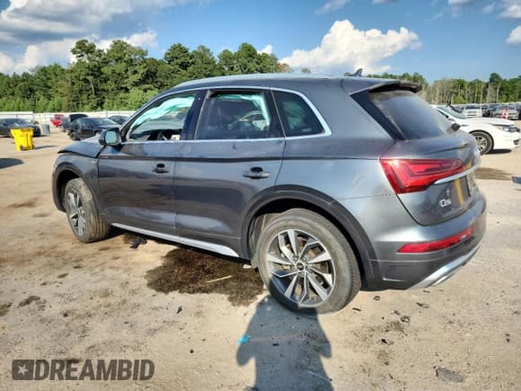 ✅ 2022 Audi Q5 S line Premium Plus • VIN: WA1EAAFYXN2094738 • Lot: 71466705. Wystawiony na Copart z przebiegiem Nie podano. Bezpłatny archiwum sprzedaży aukcyjnych z USA i szczegółowy raport historii pojazdu na DreamBid. Zdjęcie 2.
